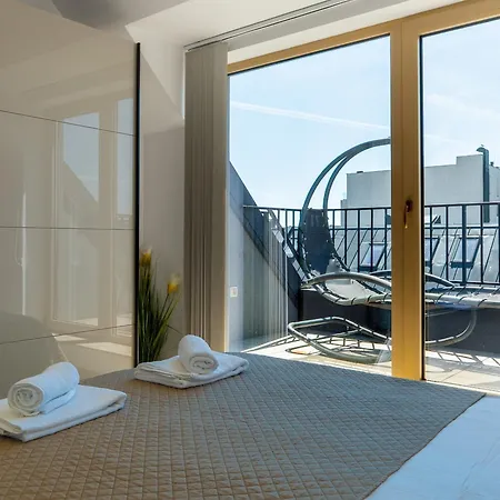 Elegant And Sunny With Free Parking Апартамент Варна