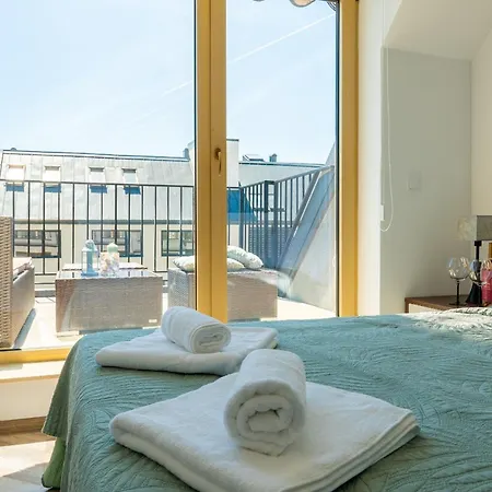 Apartman Elegant And Sunny With Free Parking