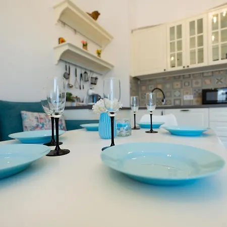 Apartman Elegant And Sunny With Free Parking *